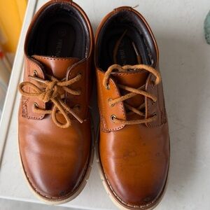 Boys used dress shoes